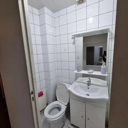 House For Pros, Friends And Family * Charleroi